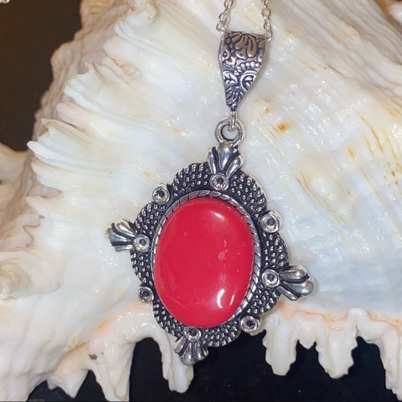 Sale* Italian Coral vintage handcrafted pendant - Picture 2 of 7
